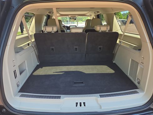 Used 2021 Lincoln Navigator L Reserve w/ Luxury Package AWD/4WD image 37