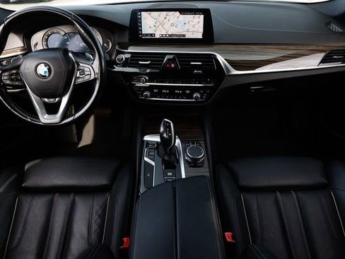 Used 2019 BMW 540i 540i image 2
