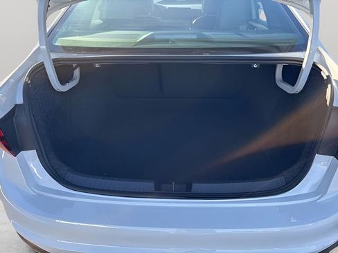 Used 2025 Volkswagen Jetta GLI Autobahn image 14