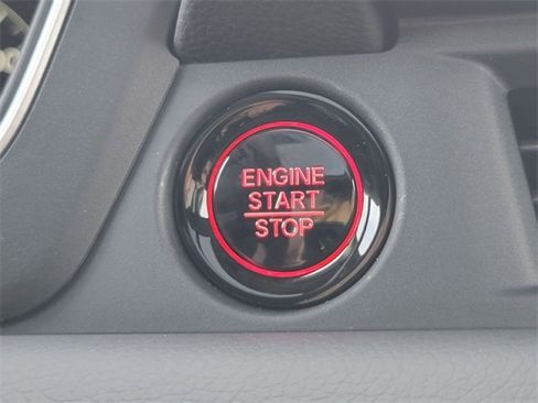 New 2025 Honda Pilot Touring image 28