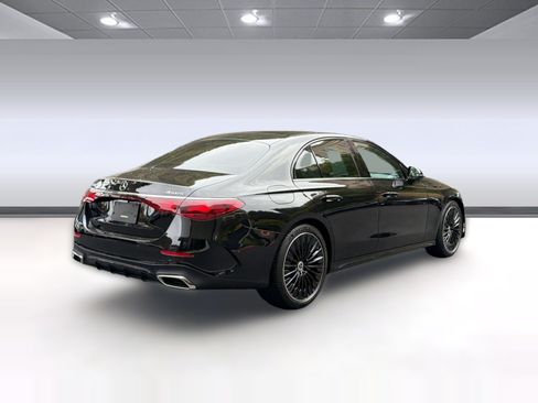 Used 2024 Mercedes-Benz E 350 4MATIC Sedan image 9