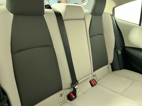 Used 2022 Toyota Corolla LE w/ LE Convenience Package FWD image 26