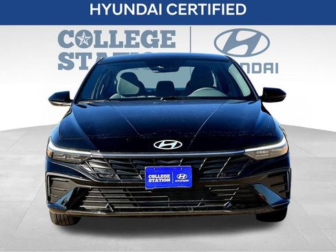 Used 2024 Hyundai Elantra SE image 4