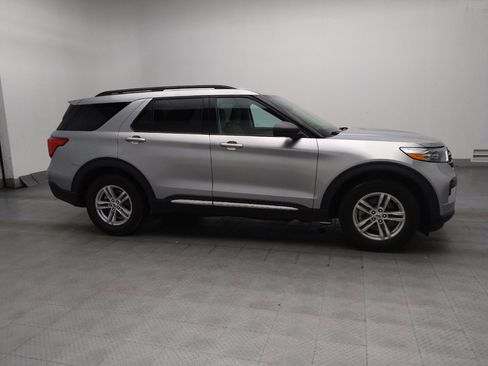 Used 2022 Ford Explorer XLT RWD image 11