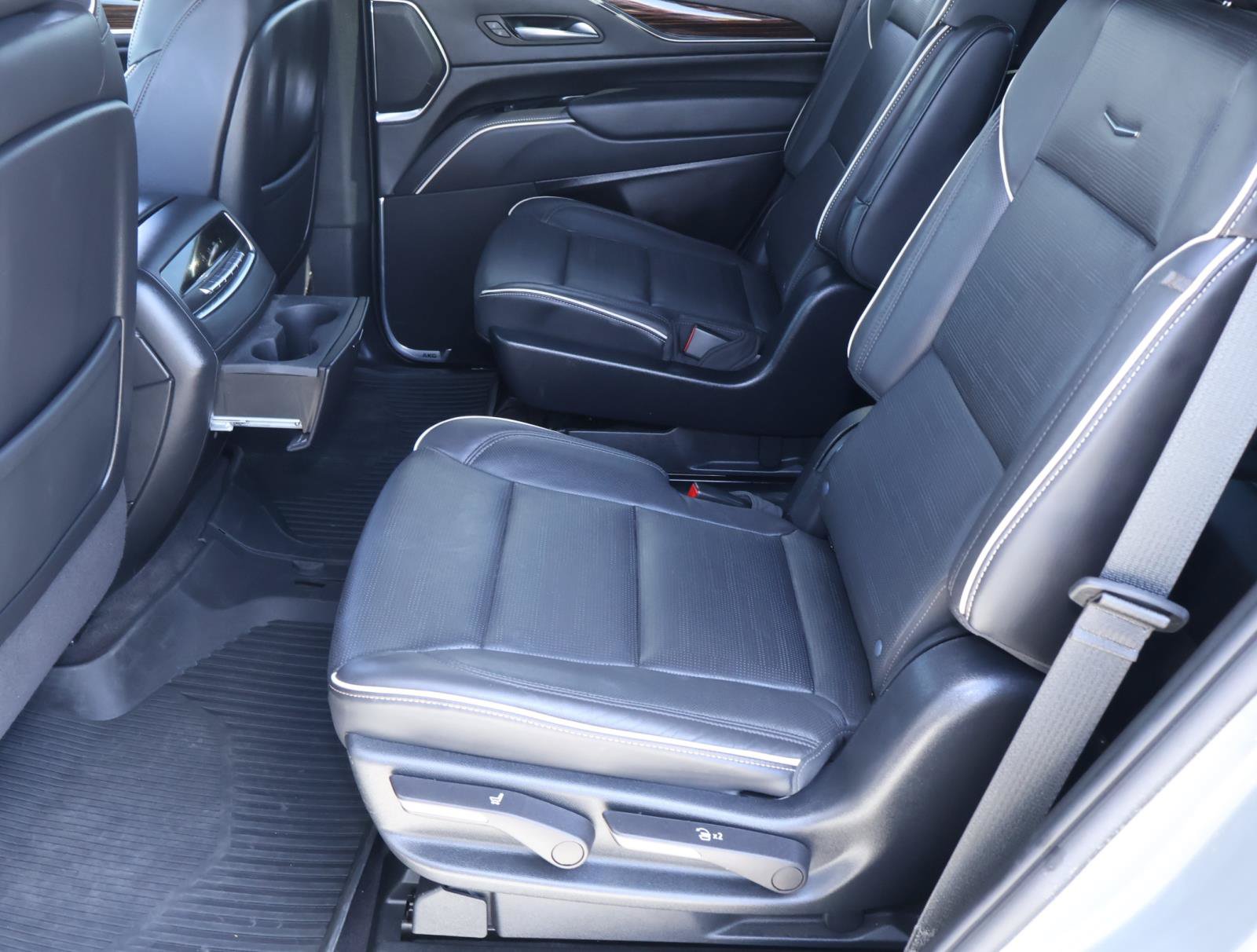 Certified 2023 Cadillac Escalade Premium Luxury RWD image 25