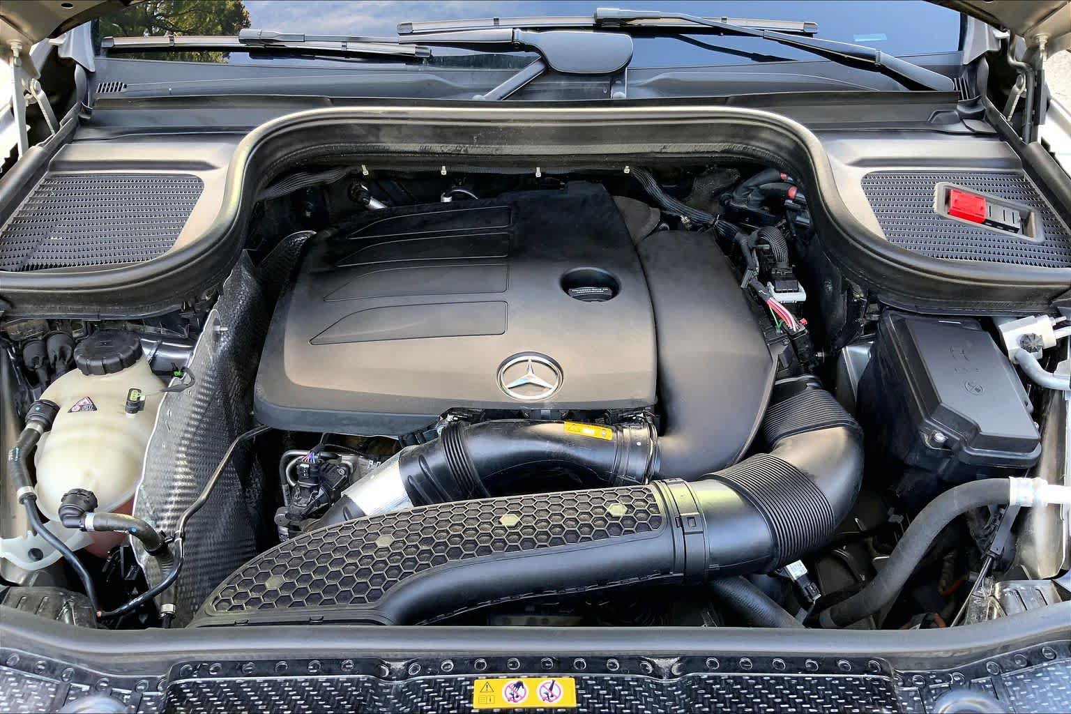 Used 2021 Mercedes-Benz GLE 350 4MATIC image 32