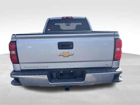 Used 2018 Chevrolet Silverado 1500 LT w/ Trailering Package AWD/4WD image 12