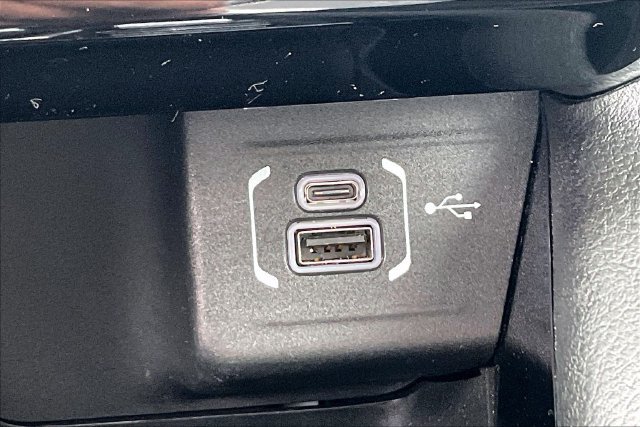 Used 2025 Jeep Compass Trailhawk AWD/4WD image 26