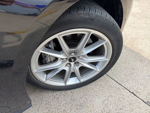 Used 2024 Ford Mustang GT Premium image 13