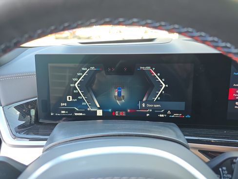 Used 2025 BMW X5 M60i image 30