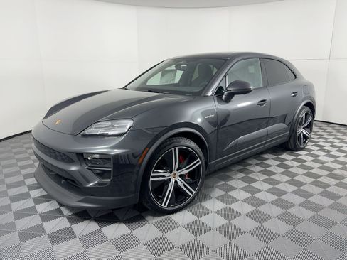 Used 2025 Porsche Macan 4S Electric image 1