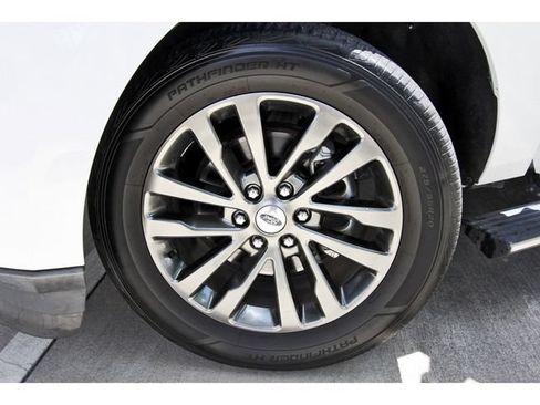 Certified 2020 Ford Expedition Max Limited RWD image 29