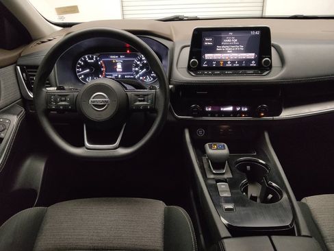 Used 2021 Nissan Rogue SV FWD image 22