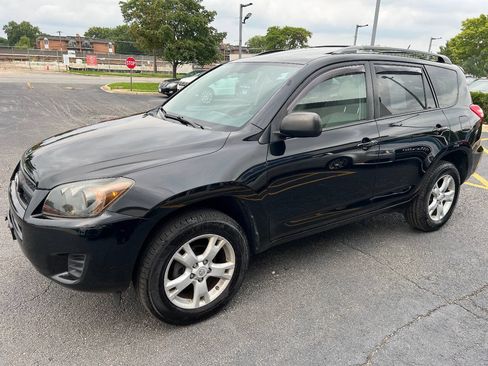 Used 2012 Toyota RAV4 FWD w/ Upgrade Value Pkg image 6