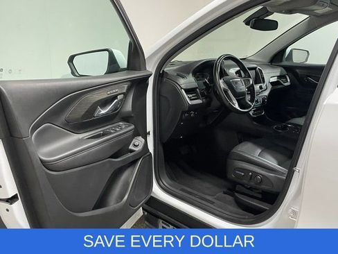 Used 2022 GMC Terrain SLT w/ LPO, 'HIT The Road' Package FWD image 21
