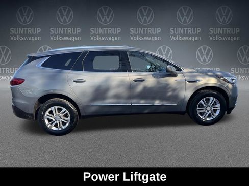 Used 2018 Buick Enclave Essence w/ Trailering Package image 10