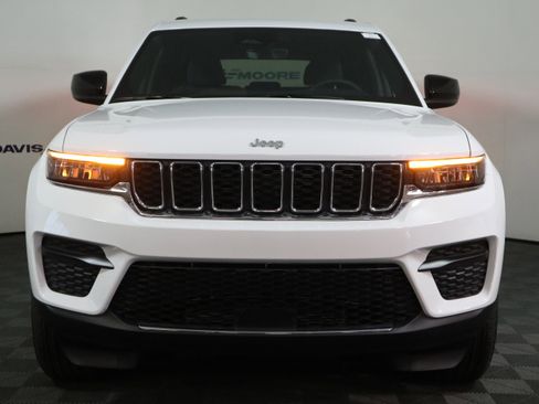 New 2026 Jeep Grand Cherokee Laredo AWD/4WD image 13