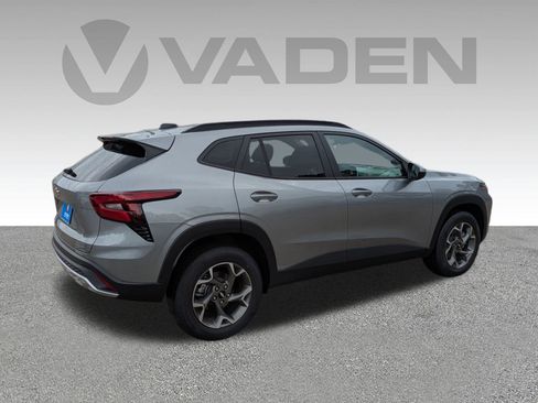 New 2026 Chevrolet Trax LT image 26