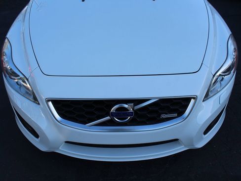Used 2013 Volvo C30 T5 R-Design FWD image 9