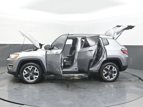 Used 2019 Jeep Compass Limited AWD/4WD image 44