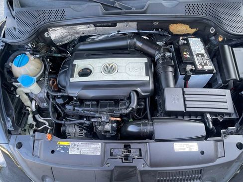 Used 2013 Volkswagen Beetle 2.0T FWD image 13