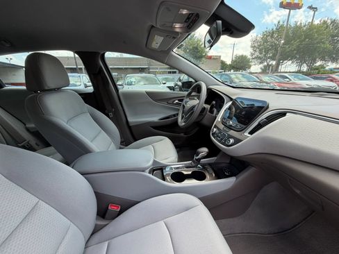 Used 2022 Chevrolet Malibu LS FWD image 20