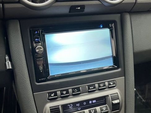 Used 2005 Porsche Boxster image 18