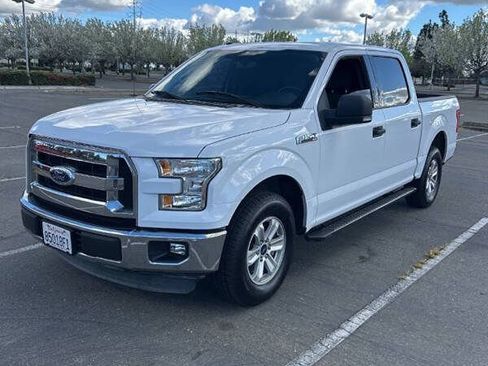 Used 2016 Ford F150 XLT w/ Equipment Group 301A Mid RWD image 5