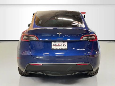 Used 2023 Tesla Model Y Long Range AWD/4WD image 6