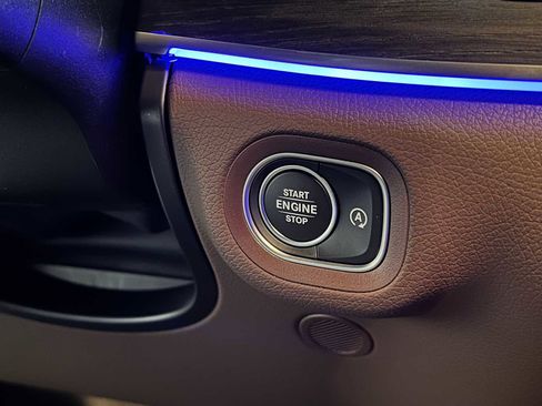 New 2026 Mercedes-Benz GLS 450 4MATIC image 32