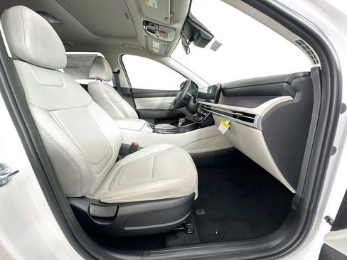 Used 2026 Hyundai Tucson SEL FWD image 45
