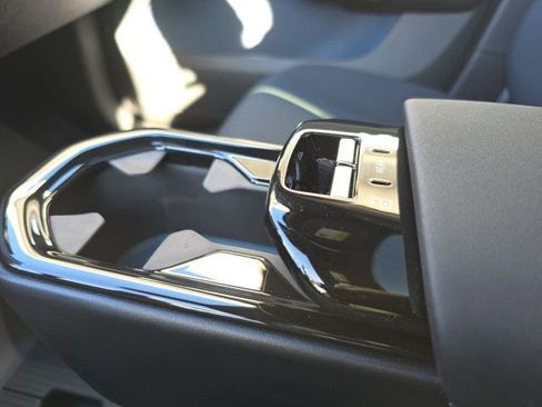 New 2026 Volvo EX30 Plus w/ Climate Package image 31