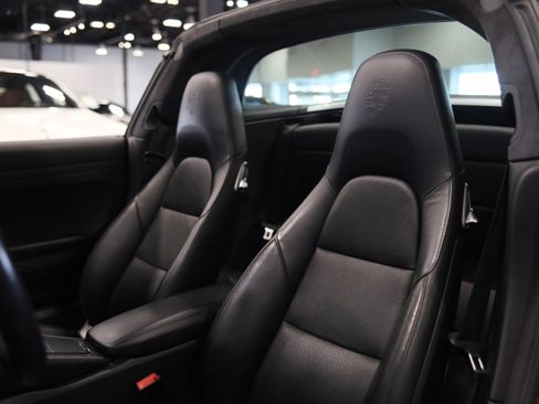 Used 2019 Porsche 911 Targa 4S AWD/4WD image 16