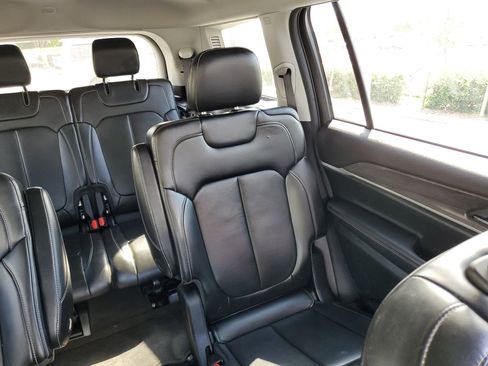 Used 2021 Jeep Grand Cherokee L Limited image 60