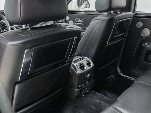 Used 2016 Rolls-Royce Ghost image 58