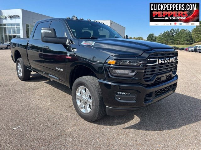 Used 2025 RAM 2500 Big Horn AWD/4WD image 3