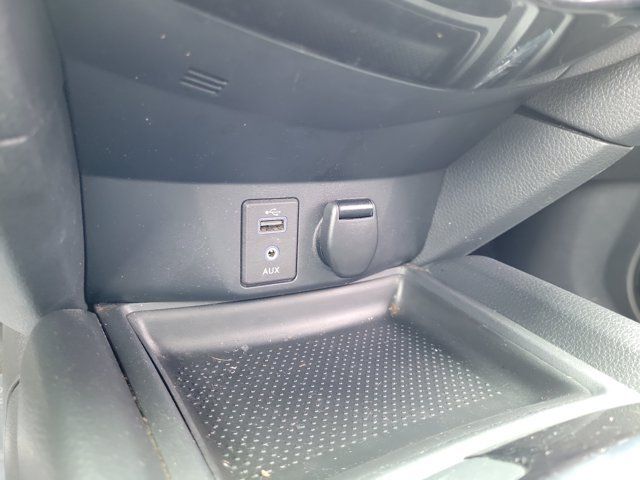 Used 2017 Nissan Rogue SV FWD image 30