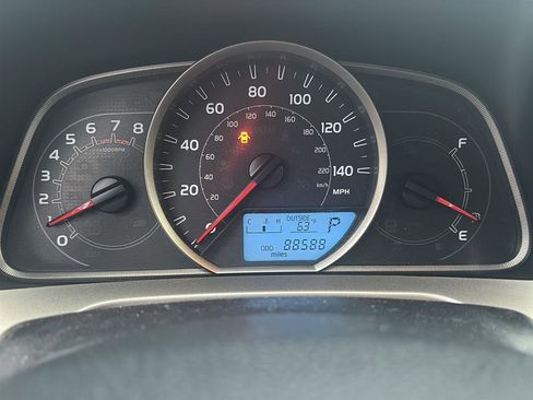 Used 2013 Toyota RAV4 XLE image 10