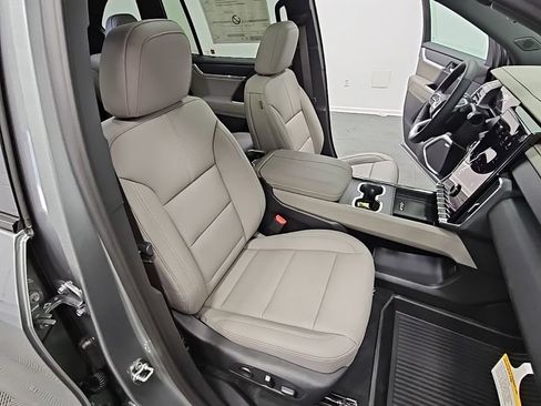 New 2026 GMC Acadia Elevation w/ Black Edition FWD image 42