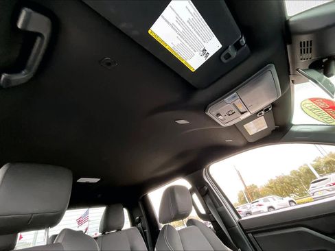 Certified 2025 Toyota Tacoma TRD Off-Road image 13