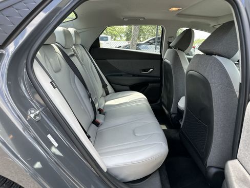 Used 2024 Hyundai Elantra Limited FWD image 19