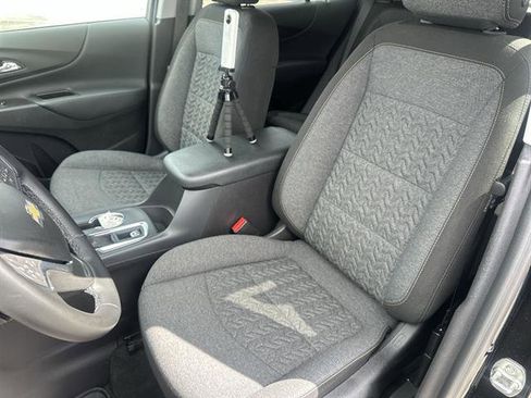 Used 2024 Chevrolet Equinox LT image 36