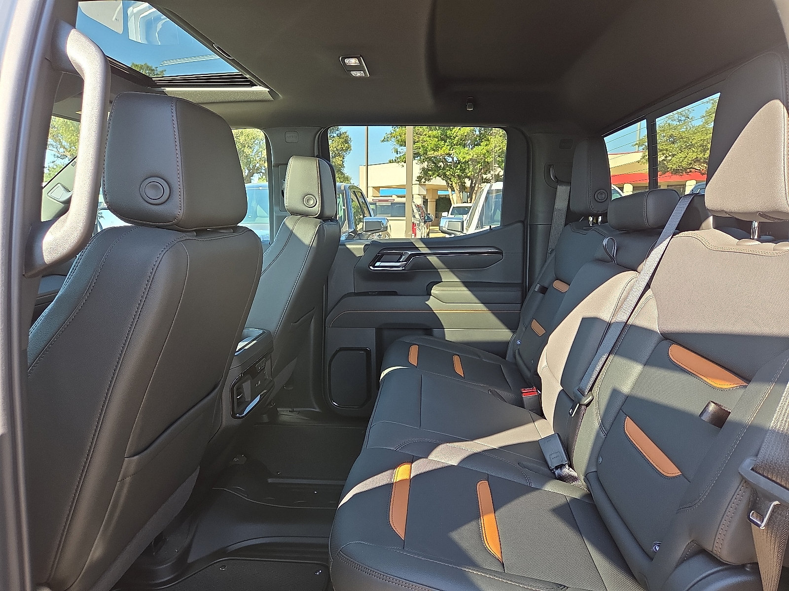 New 2026 GMC Sierra 1500 AT4 w/ AT4 Premium Package AWD/4WD image 10