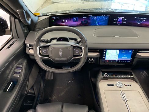 New 2026 Lincoln Navigator Reserve w/ Jet Appearance Package image 15