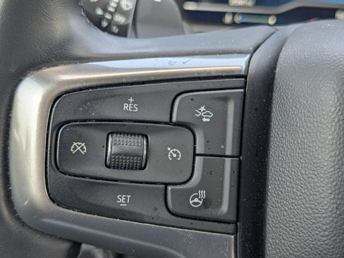 Used 2025 Chevrolet Silverado 1500 LT AWD/4WD image 16