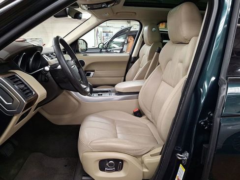 Used 2017 Land Rover Range Rover Sport HSE image 9