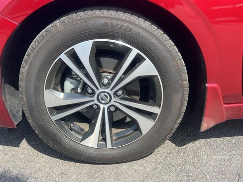 Used 2023 Nissan Sentra SV image 4