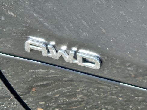 Used 2026 Toyota Highlander Limited AWD/4WD image 37
