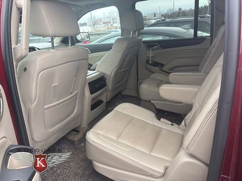Used 2016 GMC Yukon XL Denali image 7
