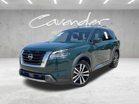 Used 2023 Nissan Pathfinder Platinum w/ Cargo Package AWD/4WD image 1